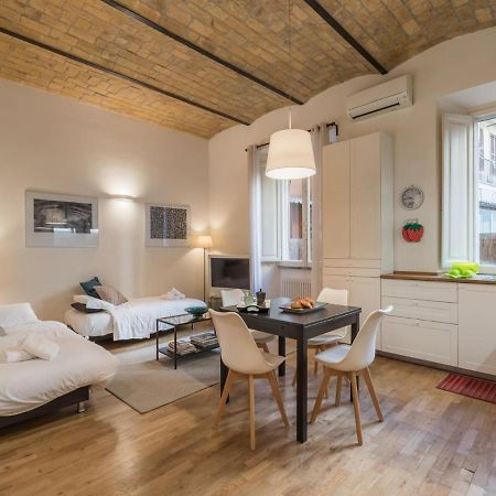 The Best Rent - Elegant Flat Near Colosseum Рим Екстериор снимка
